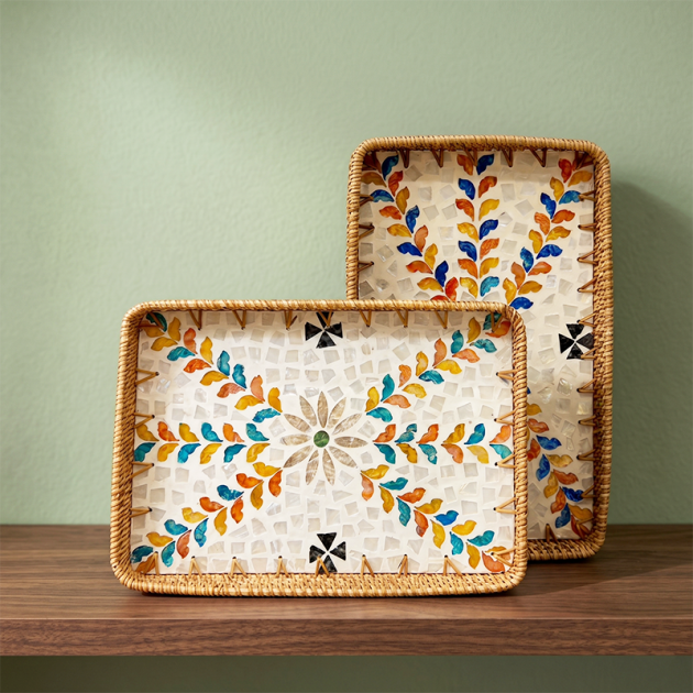 Ensemble de 2 Plateaux Artisanaux aux Motifs Mosaïque et Floral