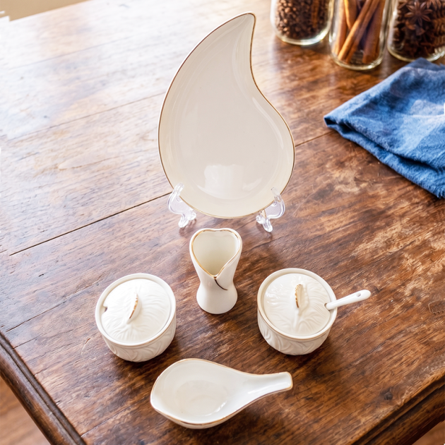 Coffret petit-déjeuner et condiments.4 Pièces