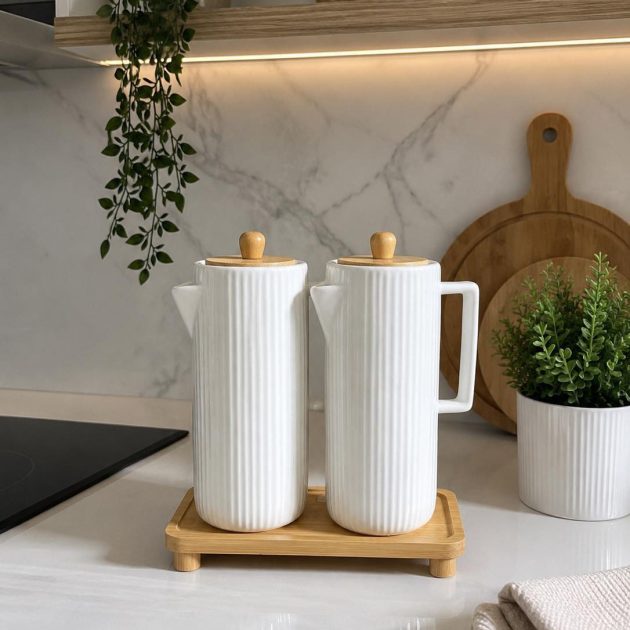 Lot de 2 Carafes Élégantes en Céramique Blanche avec Couvercle en Bambou