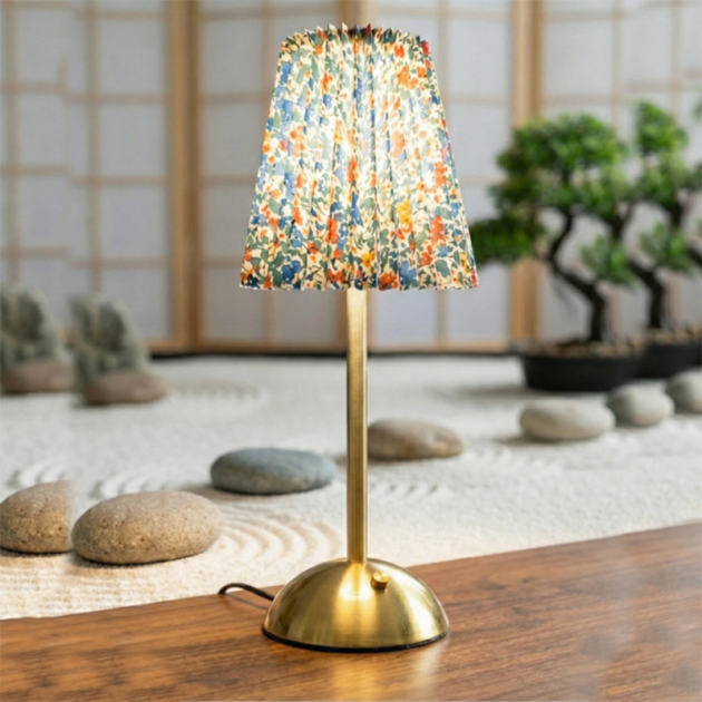 Lampe de Table Design Blanc & Doré – Abat-jour Plissé, Tactile et Rechargeable
