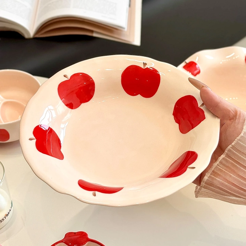 Assiette Creuse en Céramique - Motif Pommes Rouges et Bords Festonnés – Image 2