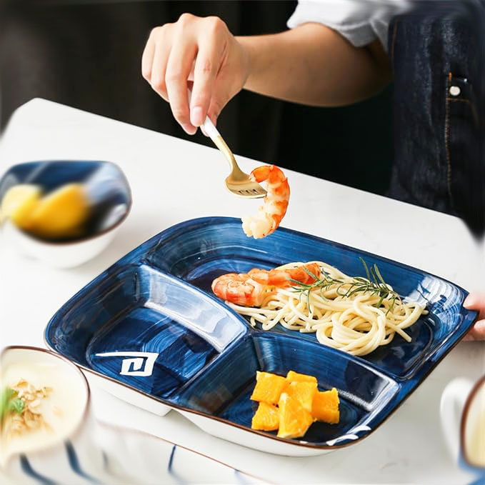 Plateau Repas Compartimenté en Céramique – Style Japonais Bleu Marine