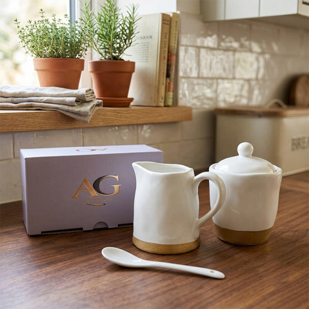 Crémier, Sucrier et Élégance en Cuisine