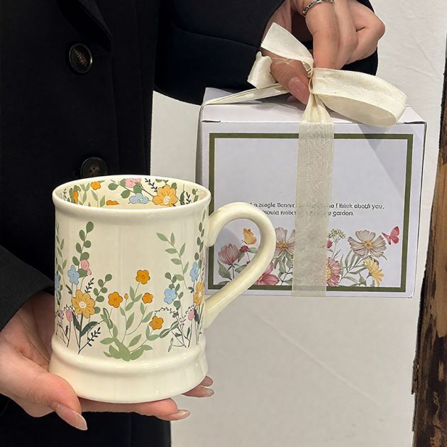 Mug en Céramique Fleuri – Tasse avec Anse et Motifs Floraux