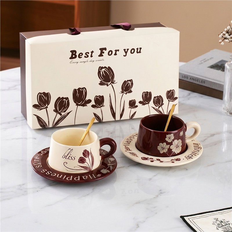 Coffret Cadeau Élégant Tasses & Assiettes – Image 3