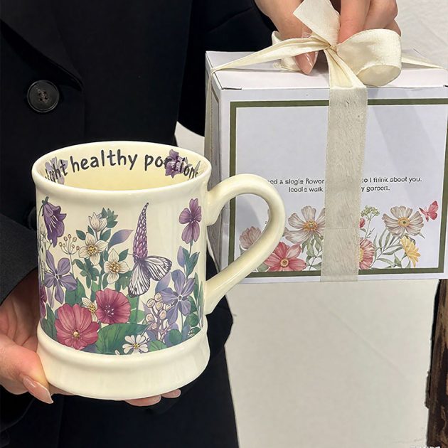 Mug en Céramique Fleuri – Tasse avec Anse et Motifs Floraux